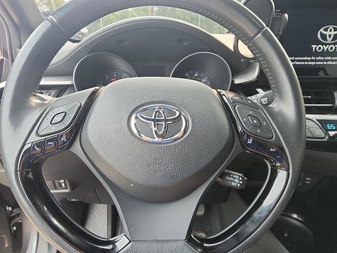 Used 2022 Toyota C-HR Nightshade FWD image 12