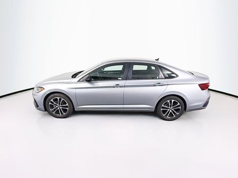 Used 2025 Volkswagen Jetta Sport FWD image 4