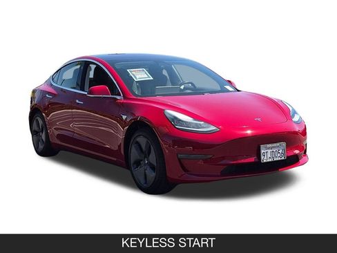 Used 2018 Tesla Model 3 Long Range RWD image 2