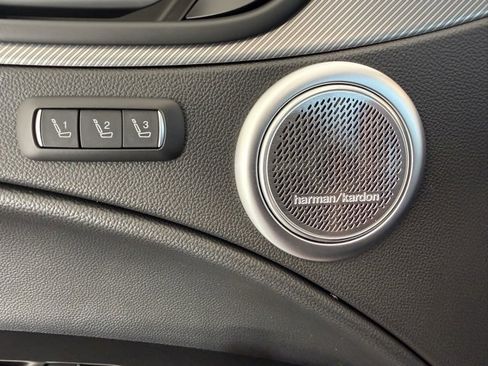 New 2025 Alfa Romeo Stelvio Sprint image 19