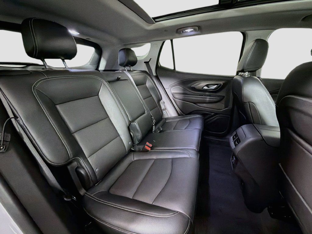 Used 2024 GMC Terrain SLT w/ Elevation Edition AWD/4WD image 29