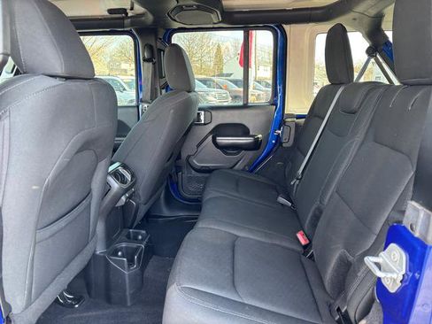 Used 2019 Jeep Wrangler Unlimited Sport S image 11