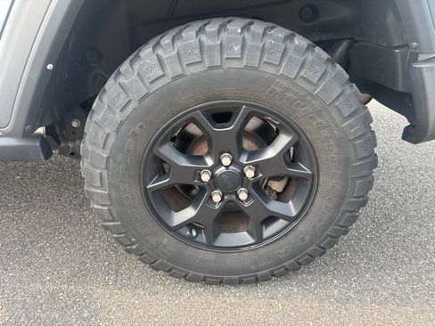 Certified 2022 Jeep Wrangler Unlimited Sport AWD/4WD image 11