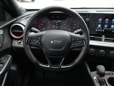 Used 2024 Chevrolet Trax RS w/ Driver Confidence Package image 20