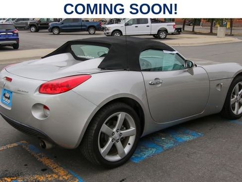 Used 2007 Pontiac Solstice Convertible w/ Convenience Package RWD image 8