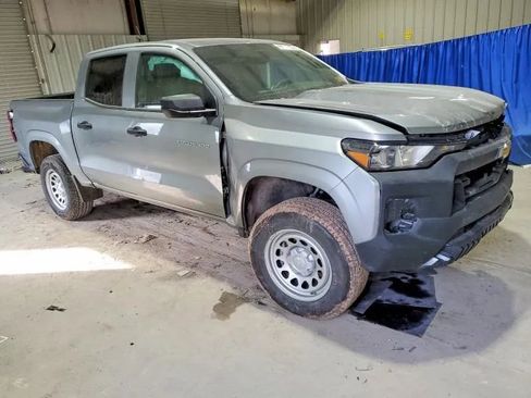 Used 2025 Chevrolet Colorado W/T image 1
