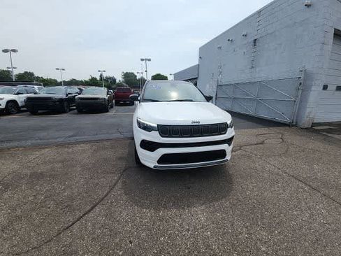 Used 2022 Jeep Compass High Altitude AWD/4WD image 7