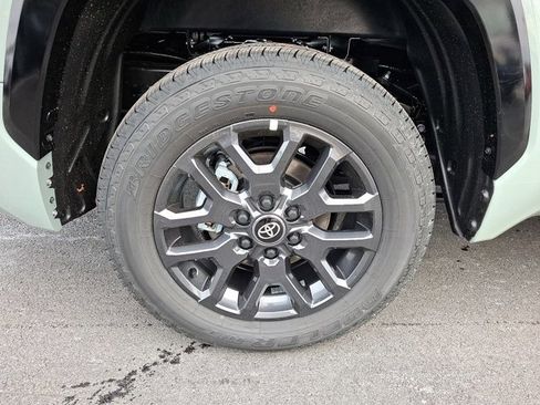 New 2026 Toyota Tundra Platinum image 7