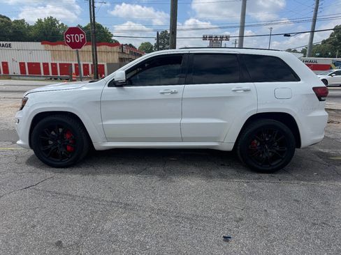Used 2016 Jeep Grand Cherokee SRT image 2