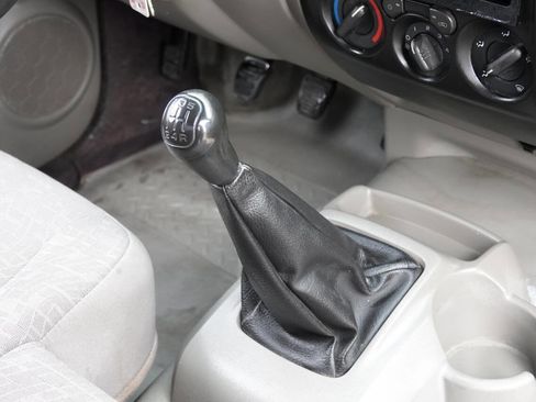 Used 2006 Chevrolet Colorado W/T RWD image 71