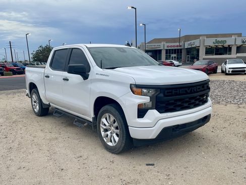 Used 2022 Chevrolet Silverado 1500 Custom RWD image 7