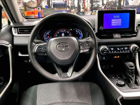 Used 2023 Toyota RAV4 XLE image 6