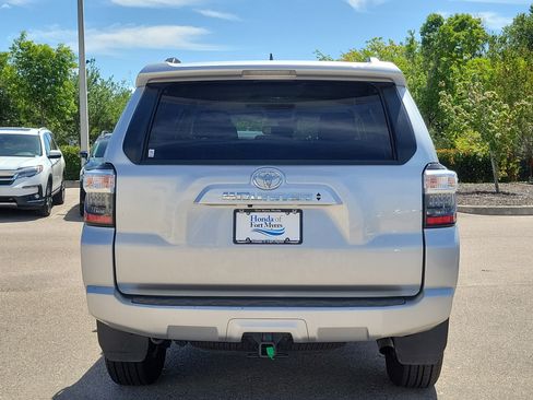 Used 2024 Toyota 4Runner SR5 RWD image 4