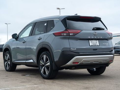 Used 2022 Nissan Rogue Platinum w/ Head-Up Display Package image 5