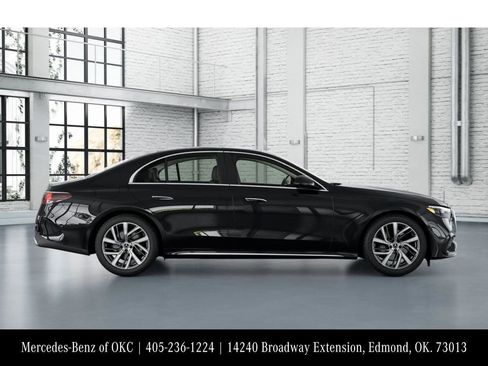 Used 2026 Mercedes-Benz E 350 4MATIC Sedan image 2