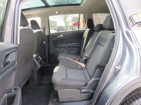 Used 2018 Volkswagen Atlas Launch Edition AWD/4WD image 19
