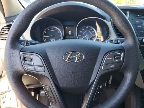 Used 2017 Hyundai Santa Fe Sport image 18