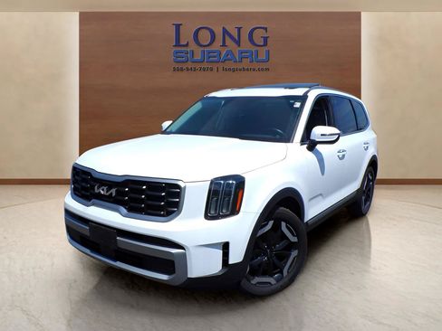 Used 2023 Kia Telluride S w/ S Sunroof Package AWD/4WD image 1