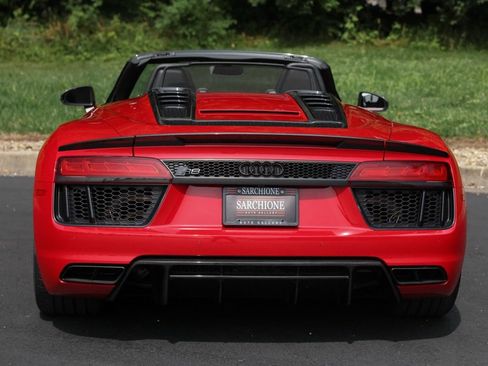 Used 2018 Audi R8 V10 plus w/ Full Leather Package image 16