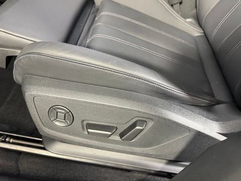 Used 2025 Audi Q6 e-tron Prestige w/ Black Warm Weather Package AWD/4WD image 24