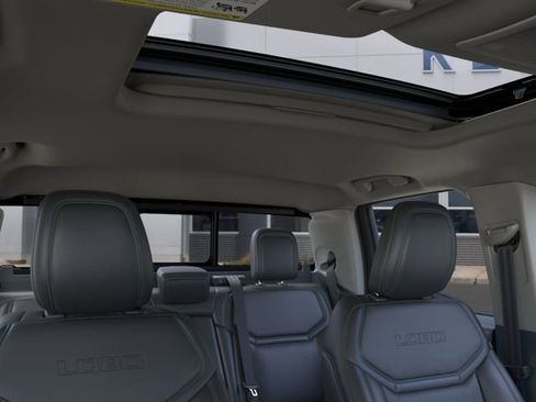 New 2025 Ford Maverick Lobo AWD/4WD image 12