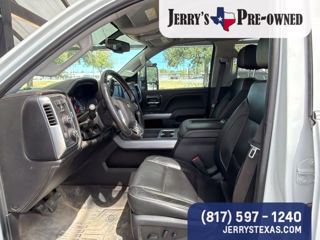 Used 2019 Chevrolet Silverado 2500 LTZ w/ Duramax Plus Package AWD/4WD image 5