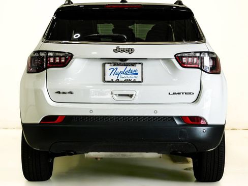 Used 2025 Jeep Compass Limited AWD/4WD image 7