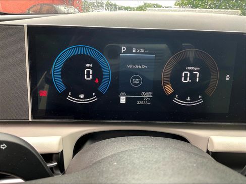 Used 2025 Hyundai Tucson SEL FWD image 13