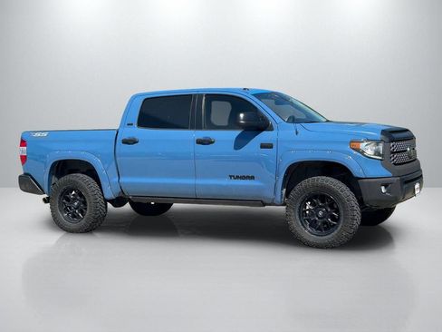 Used 2019 Toyota Tundra SR5 w/ SR5 Upgrade Package AWD/4WD image 4
