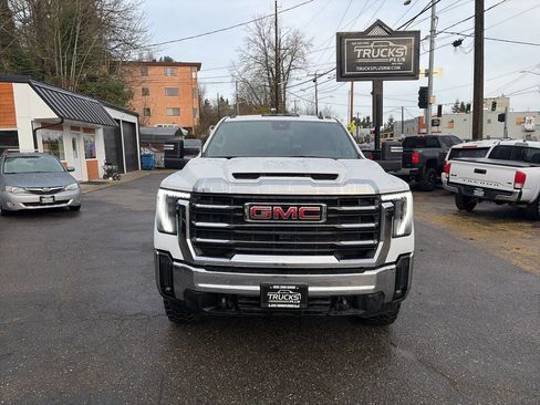 Used 2024 GMC Sierra 2500 SLE w/ SLE Value Package; image 10