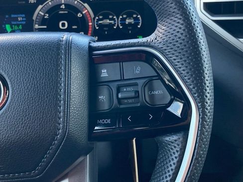 Used 2024 Toyota Tundra Platinum image 17