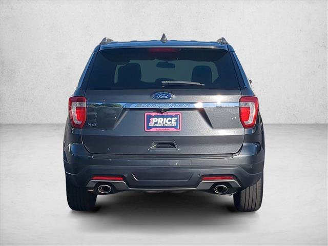 Used 2018 Ford Explorer XLT FWD image 7