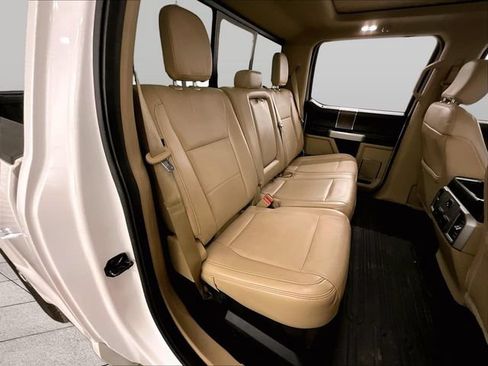 Used 2019 Ford F250 Lariat w/ Lariat Ultimate Package AWD/4WD image 27