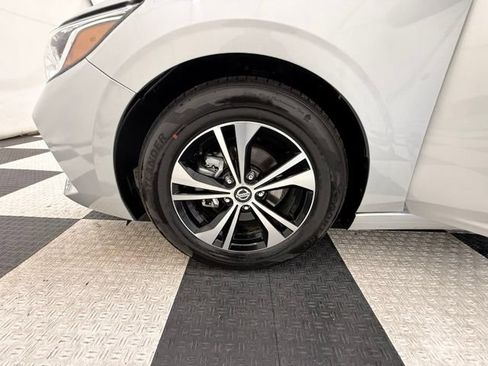 Used 2023 Nissan Sentra SV FWD image 9