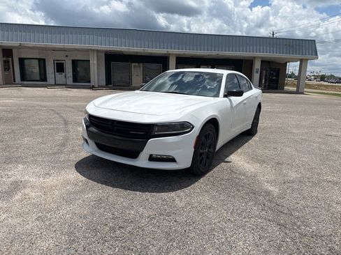 Used 2023 Dodge Charger SXT w/ Blacktop Package AWD/4WD image 5