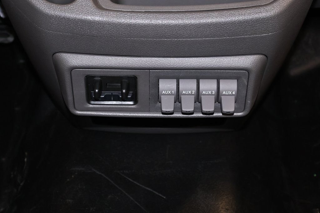 New 2026 Ford Transit 250 148 Medium Roof RWD image 25