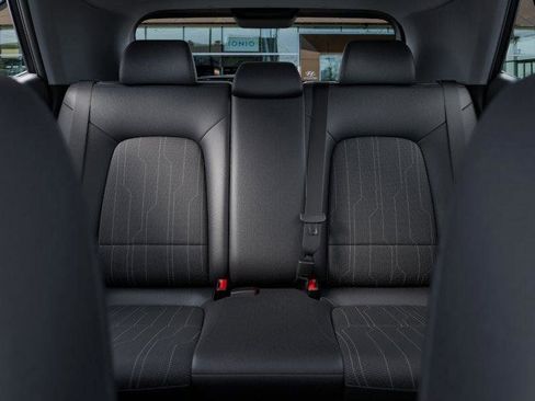 New 2026 Hyundai Venue SE image 12