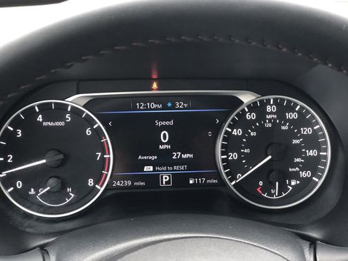 Used 2025 Nissan Sentra SR image 15