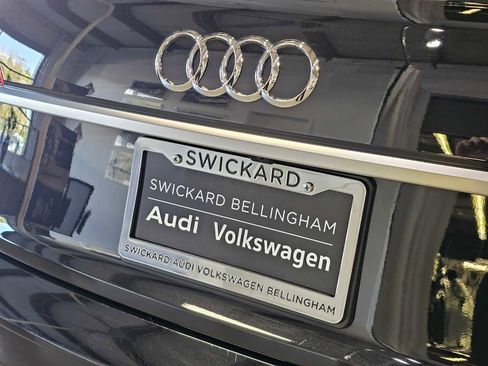 Used 2025 Audi Q5 e Premium AWD/4WD image 14