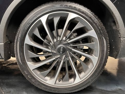 Used 2025 Lincoln Aviator Reserve w/ Illumination Package image 42