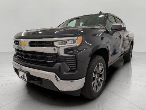 Used 2024 Chevrolet Silverado 1500 LT AWD/4WD image 12