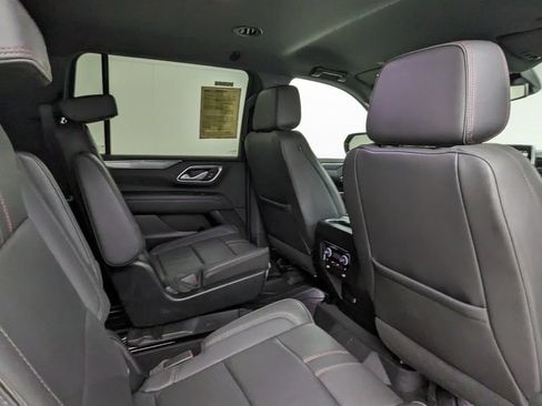 Used 2024 Chevrolet Suburban RST w/ Luxury Package AWD/4WD image 39