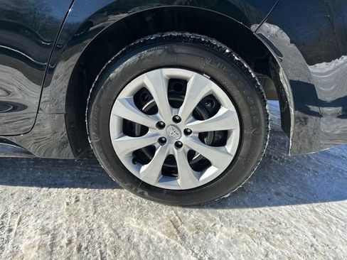 Certified 2025 Toyota Corolla LE image 15