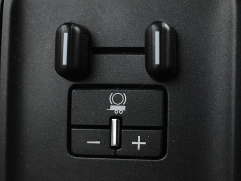 Used 2019 Chevrolet Silverado 3500 LTZ image 18