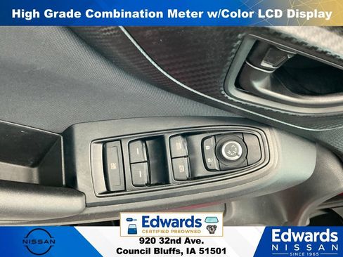 Used 2021 Subaru Crosstrek 2.0i Premium AWD/4WD image 19