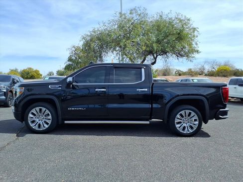 Used 2022 GMC Sierra 1500 Denali w/ Denali Reserve Package image 8