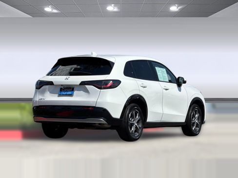 Used 2025 Honda HR-V EX-L image 9