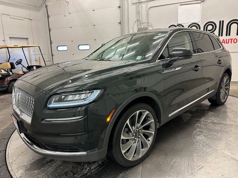 Used 2022 Lincoln Nautilus Reserve w/ Equipment Group 201A image 11