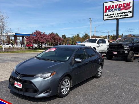 Used 2017 Toyota Corolla LE w/ Carpet Mat Package (TMS) FWD image 1