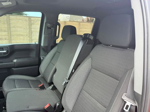 Used 2023 Chevrolet Silverado 1500 Custom RWD image 16